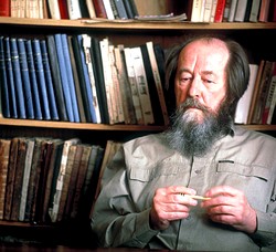 Aleksandr Solzhenitsyn Dies at 89