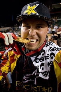 Freestyle Motocross Rider Dies After Crashing In Competition