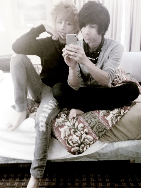Simon KpopStarz